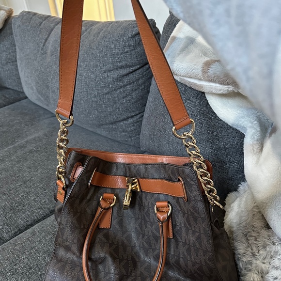 Michael kors purse w/ matching wallet - Picture 12 of 14